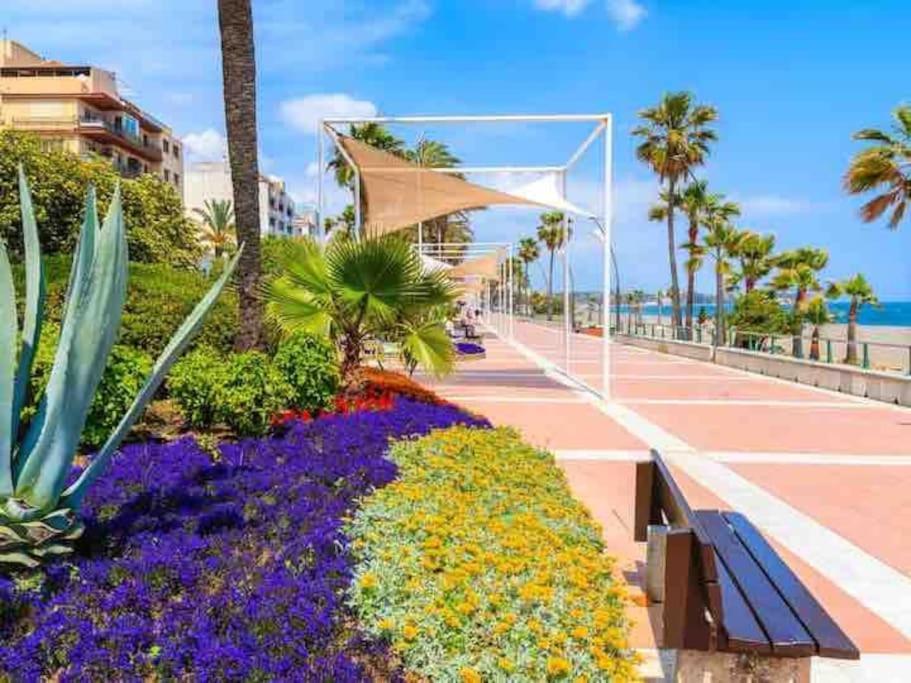 Lovely 1 Bedroom Apartment With Sea Views And Pool Estepona Zewnętrze zdjęcie