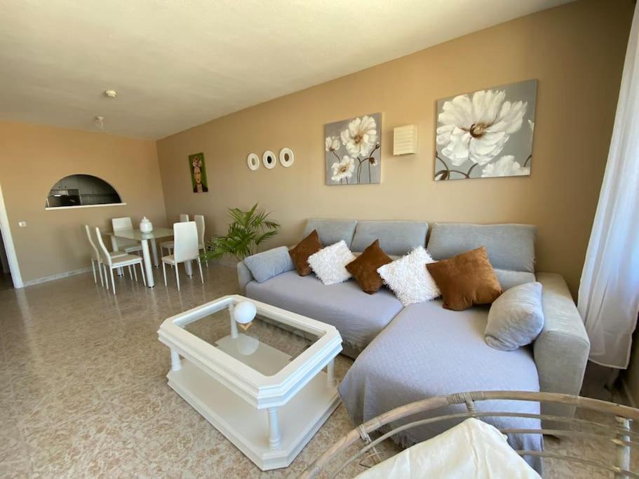 Lovely 1 Bedroom Apartment With Sea Views And Pool Estepona Zewnętrze zdjęcie
